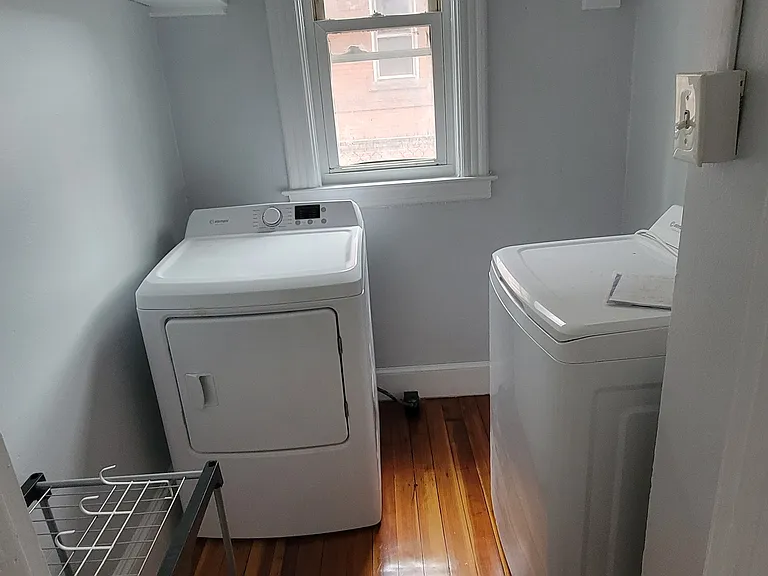 119 Sisson Ave #1S — Photo 11