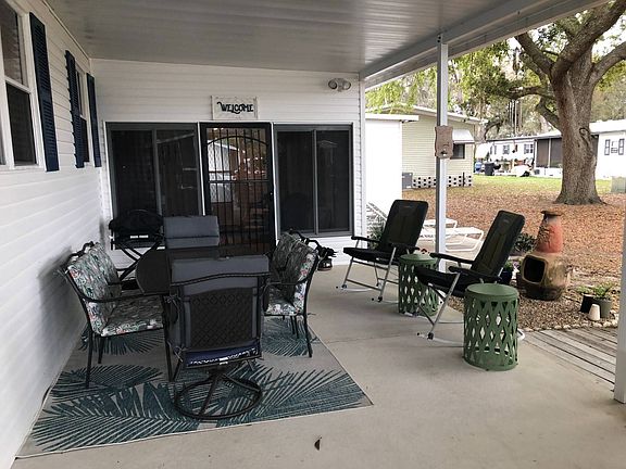 3rd image of 459 Petunia Dr