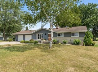 414 N 6th St, Reedsville, WI 54230
