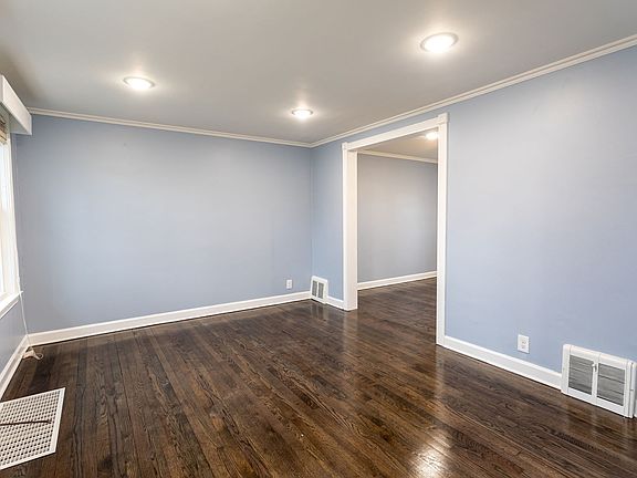 3rd image of 3810 S 57th Ave