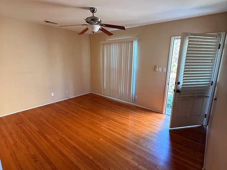 93 El Nido Ave — Photo 9
