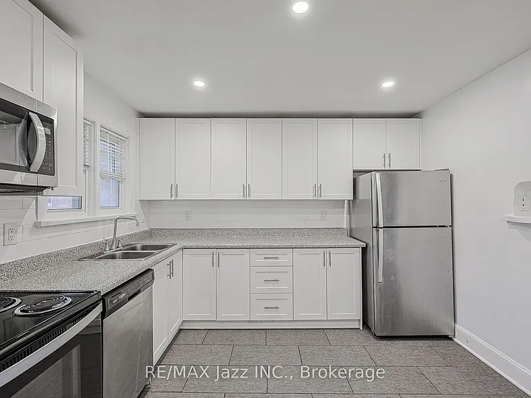 366 Mary St N #4 — Photo 14