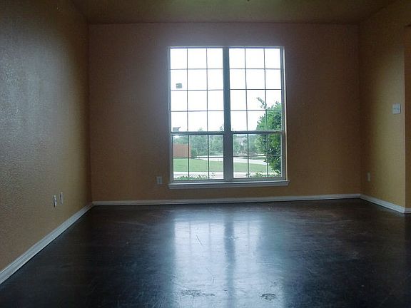 4th image of 1751 Jasons South Ct