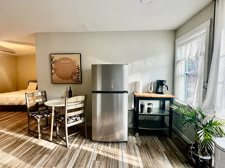 14 Lincoln Ave W — Photo 15