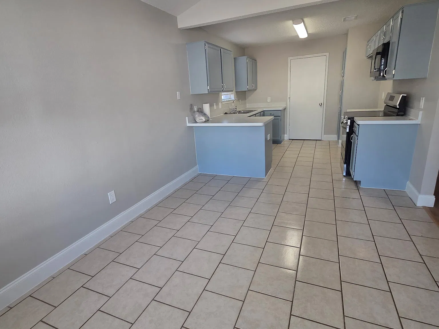 3 bed, 1651 sqft, $1,850 — Photo 4
