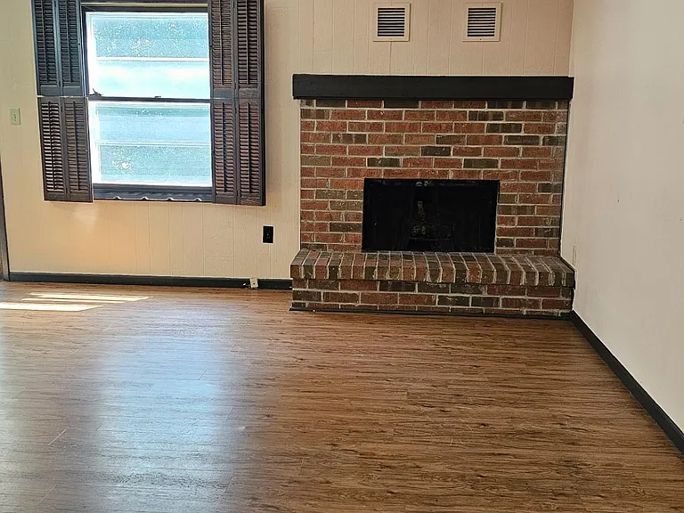 Unit Photo