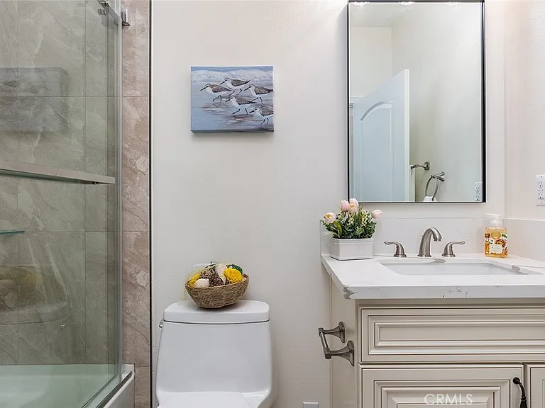 89 N Grand Oaks Ave #103 — Photo 11