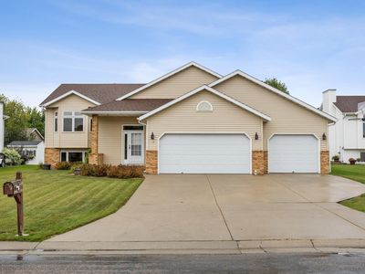 1715 33rd St S, Moorhead, MN, 56560