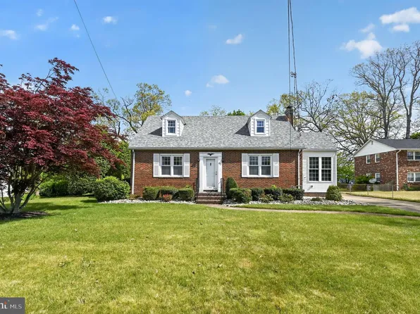 112 W Pacific Ave, Minotola, NJ 08341