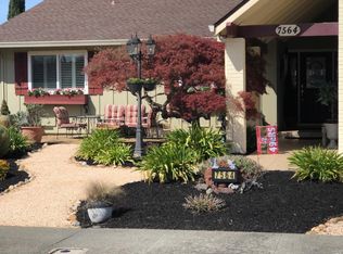 7564 Oak Leaf Dr, Santa Rosa, CA 95409
