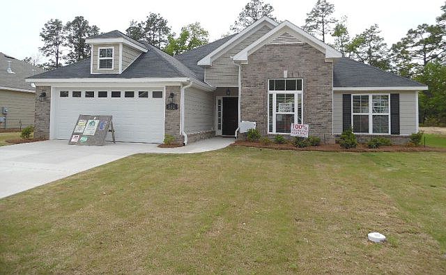 1st image of 352 Loudoun Drive