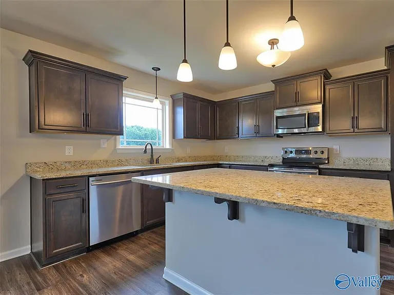 106 Hulsey Ln — Photo 14