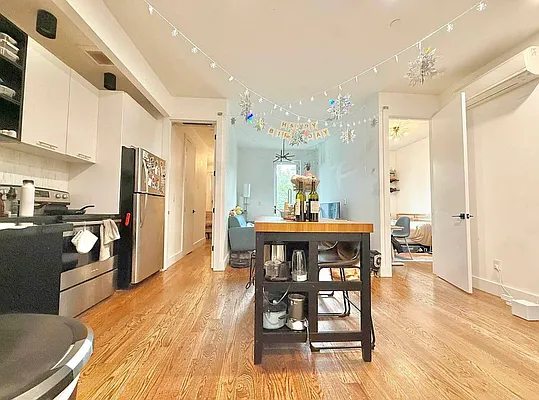 Kitchen, photo 1