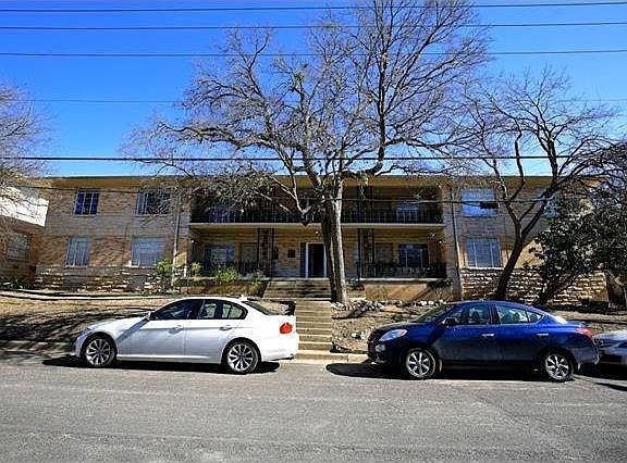 2nd image of 3309 Grooms St APT 204-2