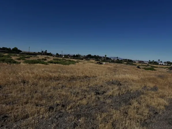 Shain Ave, Dos Palos, CA 93620