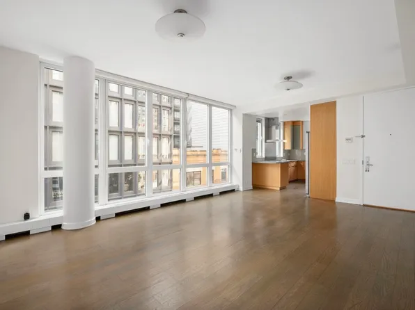 22 Renwick Street image 1 of 6