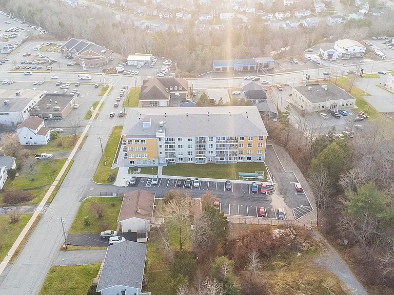 7 Pinehill Dr #311 — Photo 8