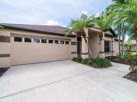 2nd image of 15472 Admiralty Cir