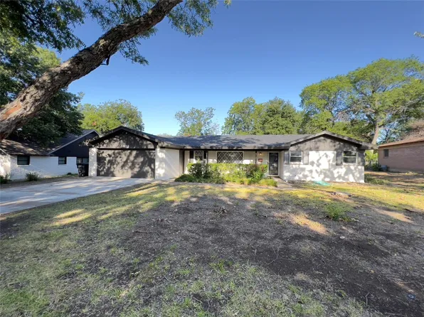 5633 Wedgworth Rd, Fort Worth, TX 76133