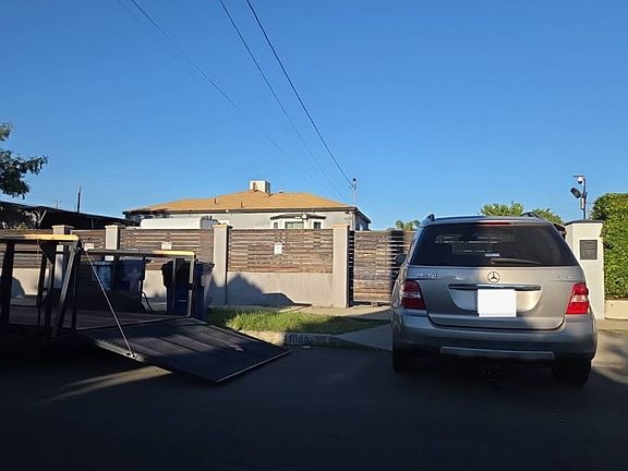 2nd image of 11080 De Foe Ave