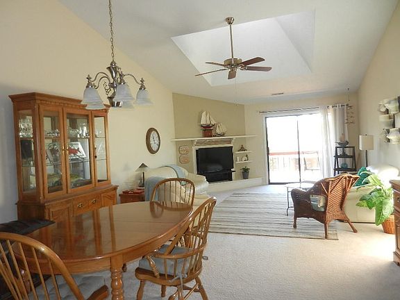 5th image of 303 Port Dr