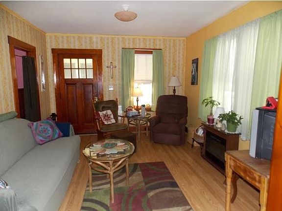 4th image of 299 Park Ave
