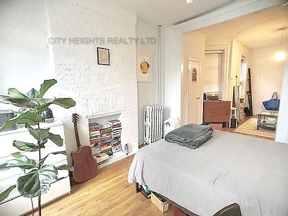 2nd image of 211 E 10th St APT 13