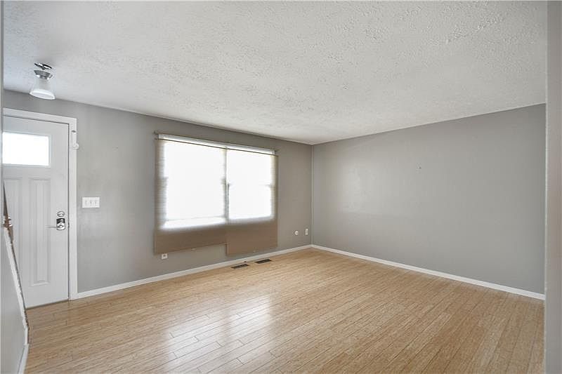 3228 Camberly Dr, Gibsonia, PA 15044 Zillow