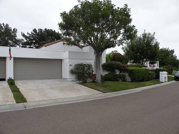 2nd image of 4690 Cordoba Way