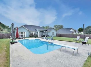 2915 Four Seasons Dr, Phenix City, AL 36867