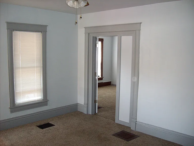 203 Dixon Ave #A — Photo 2