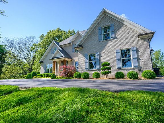 4th image of 4655 Honeysuckle Ln