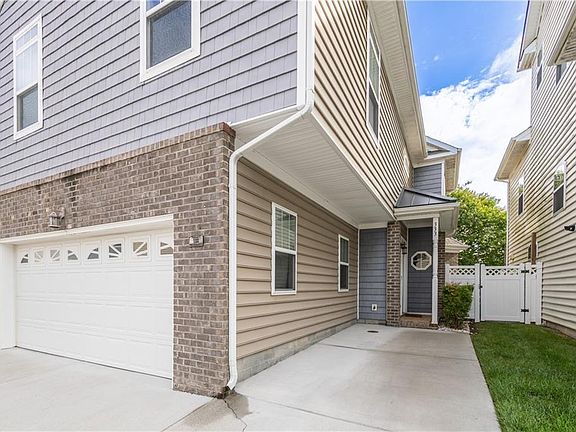 3rd image of 333 Moate Cir