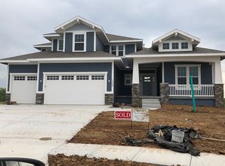 16698 S Chalet Dr, Olathe, KS 66062
