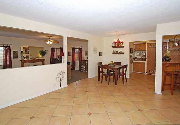 4th image of 1051 E Juanita Ave