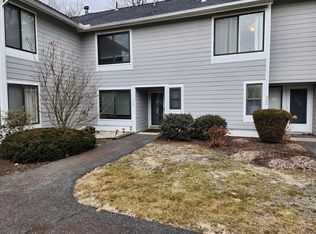 350 Nassau Dr, Springfield, MA 01129