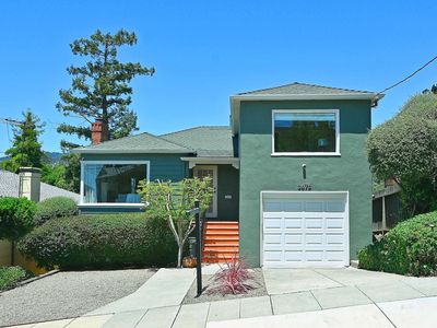 3675 Delmont Ave, Oakland, CA, 94605