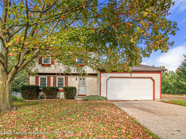 5749 Bearcreek Dr, Lansing, MI 48917