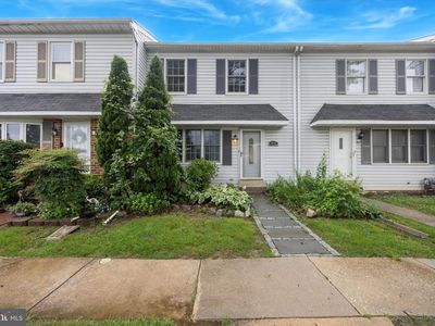 918 Greenhouse Dr, Secane, PA, 19018