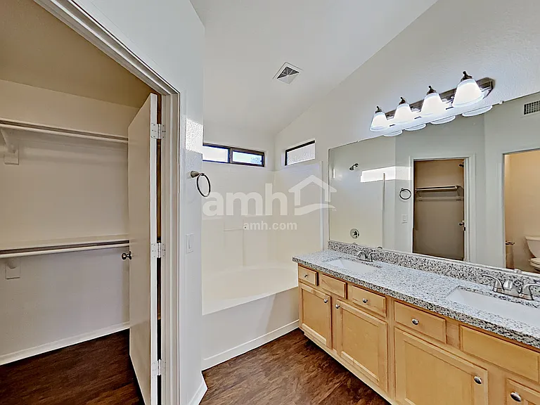 13984 N 134th Dr — Photo 12