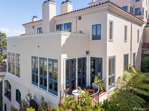 165 Francisco St APT 11, San Francisco, CA 94133