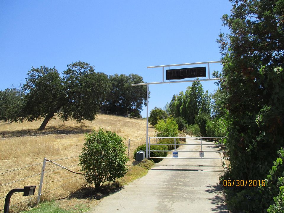 2nd image of 33310 Tule Oak Dr