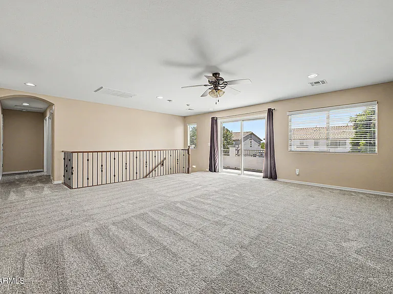 2531 E Eleana Ln — Photo 39