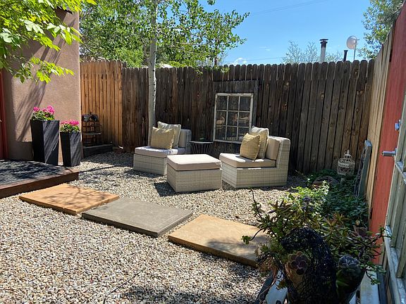 2nd image of 510 1/2 S Saint Francis Dr