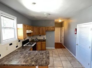 198 Fabyan Pl #2L, Newark, NJ 07112