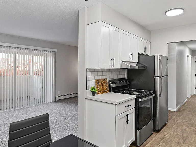 Lancaster Village Apartments — Photo 8