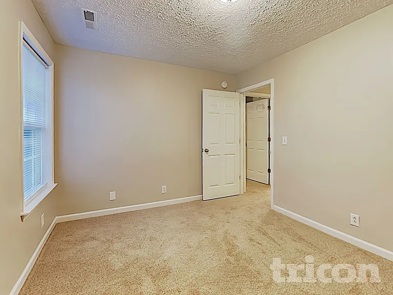1256 Lasalle Dr — Photo 13