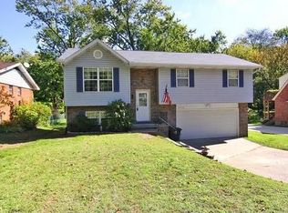 930 W Rodney Dr, Cape Girardeau, MO 63701
