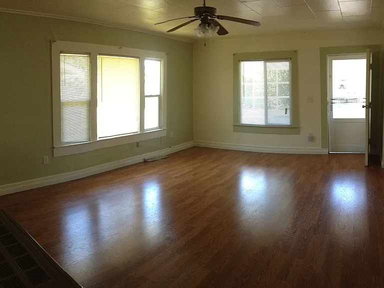 3004 Meridian St — Photo 14