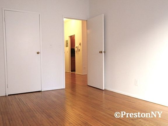 4th image of 122 E 13th St APT 3A